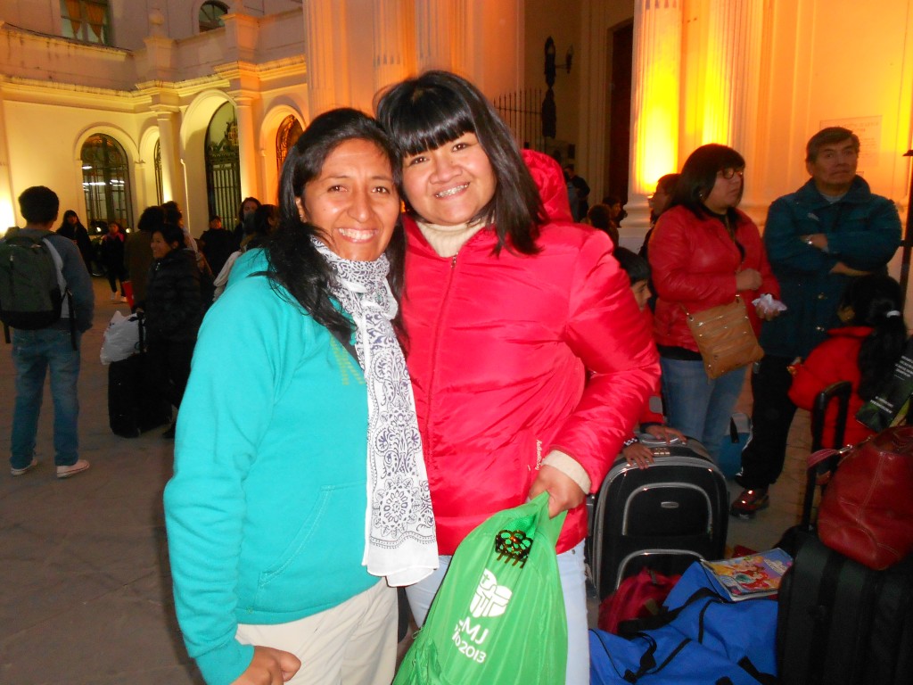 Verónica y Camila viajaron a ver al Papa Francisco
