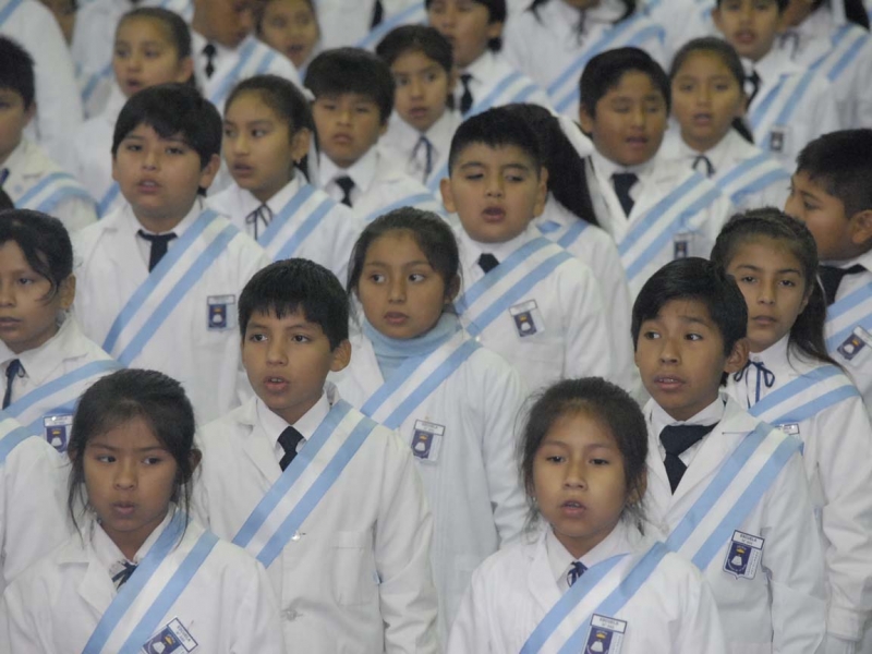 Alumnos De Cuarto Grado Promesa A La Bandera De Alumnos De Cuarto