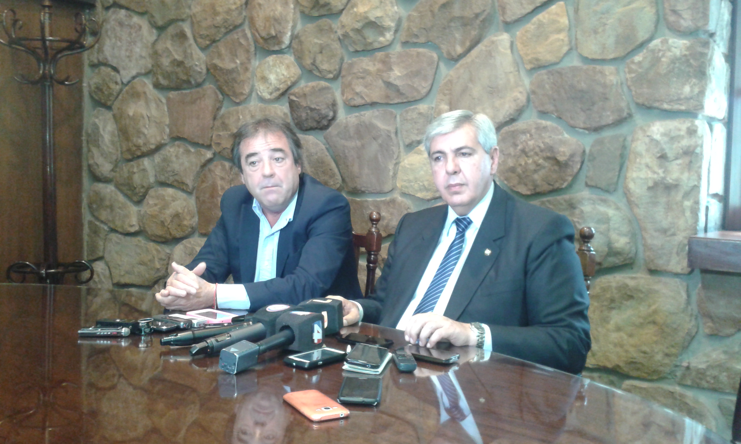 carlos haquim conferencia de prensa desayuno