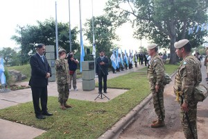 Acto por caídos en Malvinas (2)