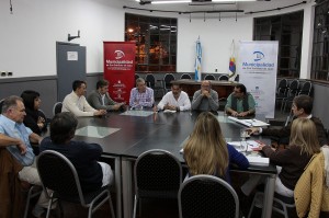 Reunion con vecinos de la viña