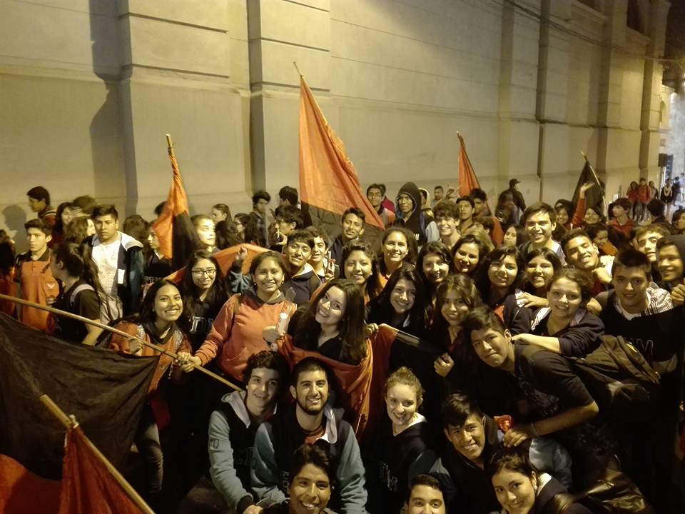 estudiantes narices frias perro