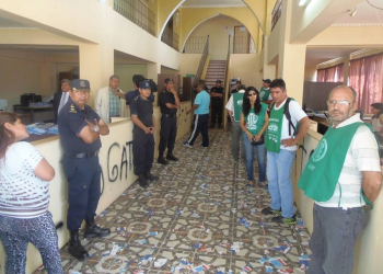 ATE denuncia persecución y despido a trabajadora