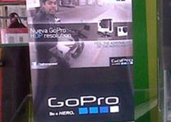 Insolito: usan la imagen del motochorro para publicitar la GoPro