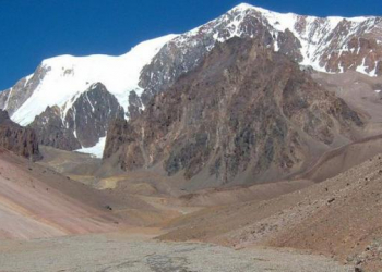 Una familia chilena busca quedarse con una parte de la cordillera de Los Andes en San Juan
