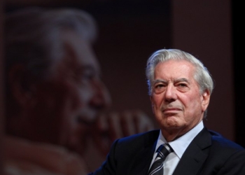 Vargas Llosa: "Los Kirchner han conducido a este gran país al caos económico"