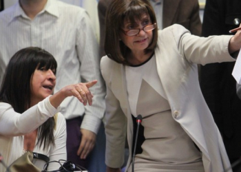 Cristina frenó un intento de Conti y Di Tullio para legalizar el aborto