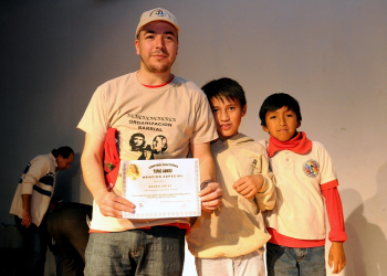 Bruno Arias brindo espectáculo gratuito en el Centro Cultural Tupac Amaru