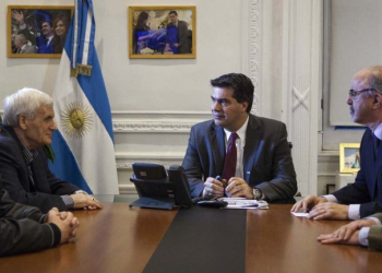 La CGT oficialista también reclama al Gobierno un bono de fin de año