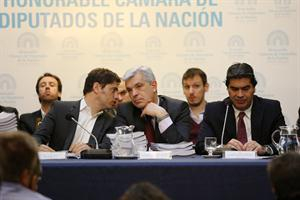 El Gobierno elevó por decreto en 57.000 millones de pesos el gasto público de este año