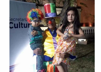 Festival infantil solidario para los niños en Macedonio Graz