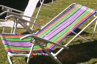 Desde $129 en vez de $199 por una silla playera o reposera a elección para retirar en sucursal