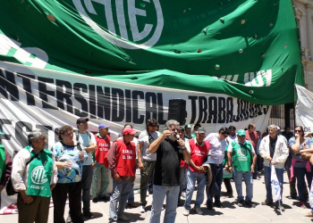 Trabajadores movilizaron desde distintos puntos de la provincia de Jujuy
