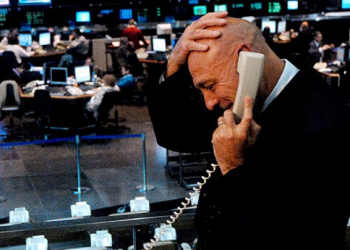 Cayó 7,2% la bolsa arrastrada por las petroleras y bancos