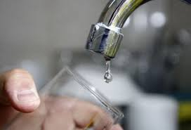 Corte de agua afecta barrio San Pedrito