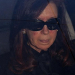 Cristina se fracturó el tobillo y está recluida en Olivos