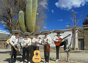 Hoy Serenata a la Virgen de Guadalupe junto a los Mariachi Aventurero