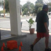 Apedrearon el hotel en el que se alojó D'Elía durante sus vacaciones