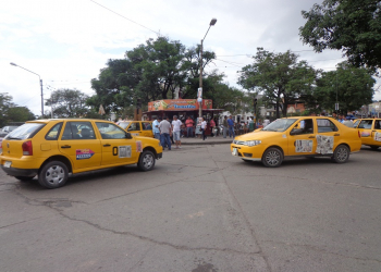 Luego del caos los taxistas levantaron el paro tras acuerdo con el Municipio