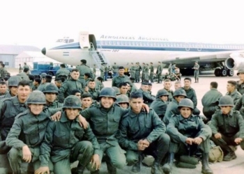 Retreta y Festival folclórico "Jujuy canta a los Héroes de Malvinas"