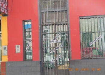 CENTRO:  LOCAL COMERCIAL CLAUSURADO