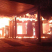 Vecinos de Monte Hermoso incendiaron la municipalidad por muerte de una joven