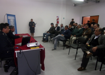 REUNIÓN ENTRE LA POLICÍA Y EMPRESAS DE SEGURIDAD PRIVADA