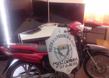 ARRESTADOS CON SECUESTRO DE MOTO Y TELEVISORES LED