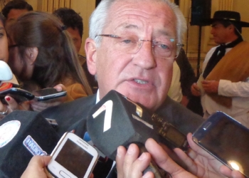 Entrega de la Bandera de la Libertad Civil en Casa de Gobierno