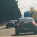Un Minions gigante causa pánico en una autopista