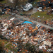 Ya son más de 40 los muertos por tornados e inundaciones en EE.UU.