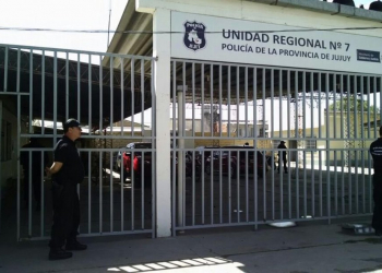 ARRESTADOS AL INTENTAR SUSTRAER PERTENENCIAS
