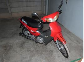 DEMORADO POR IRREGULARIDADES EN SU MOTOCICLETA