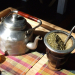 Los argentinos toman más mate que agua ¿Es bueno para la salud?