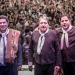 Escándolo sobre el escenario: Fuerte pelea entre Los Manseros Santiagueños en plena actuación