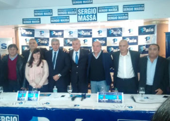 Frente Renovador: Lista 1 País presentó  sus pre candidatos