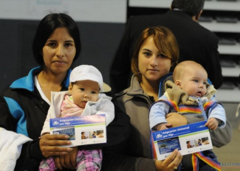 Créditos a beneficiarios de la AUH y pensiones de hasta 5 mil pesos