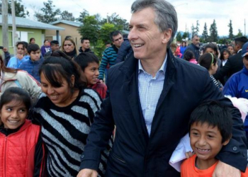 Mauricio Macri llegó al barrio las 150 Hectareas de Alto Comedero esta tarde