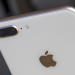 Piden que Apple active el chip de radio en el iPhone tras huracanes recientes
