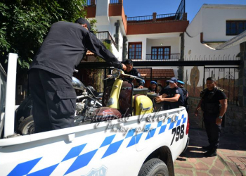 Allanan sorpresivamente propiedades de Milagro Sala y secuestran vehículos