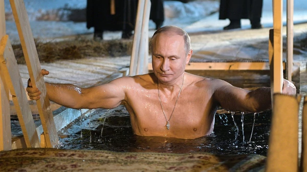 Vladimir Putin se sumerge en aguas heladas: "sólo hacía unos 7° bajo cero"
