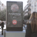 Una videollamada desde Argentina invita a transeúntes de la Gran Vía de Madrid a visitar el país