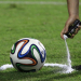 El argentino que inventó el aerosol pone contra las cuerdas a la FIFA, a menos de un mes del inicio del Mundial Rusia 2018