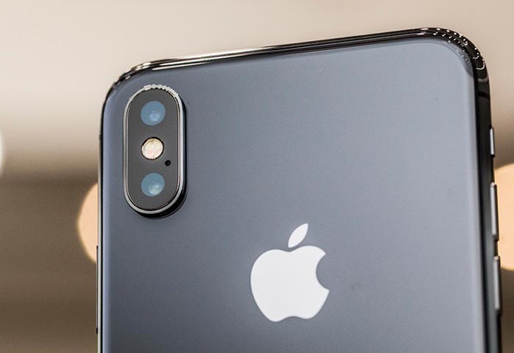 Iphone promete tener triple cámara trasera para el 2019