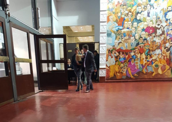 Críticas a los diputados del oficialismo por el faltazo de Sapag a la comisión de genero