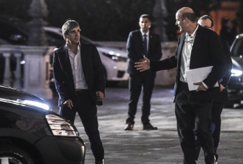 Caputo reemplaza a Sturzenegger y Dujovne absorbe Finanzas