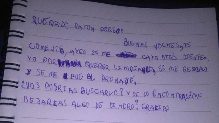 Se le cayó un diente pero lo perdió, y le escribió una tierna carta al Ratón Pérez