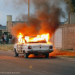 Un auto se incendió en avenida 19 de Abril