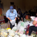 Feriantes de Perico donaron bolsones de frutas y verduras a familias de escasos recursos