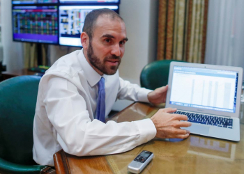 Qué dijeron los economistas sobre la decisión de extender la oferta hasta el lunes